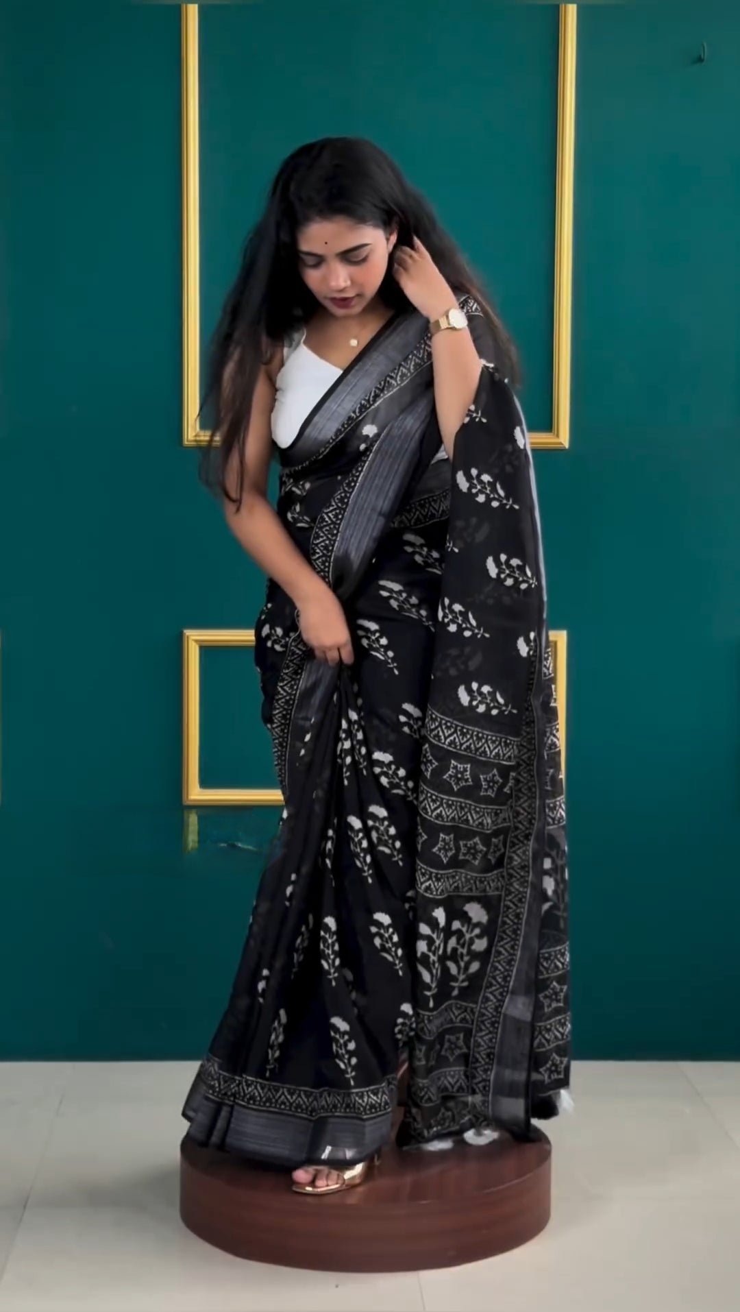 Elegant Black & White Floral Printed Linen Ready to Wear Saree