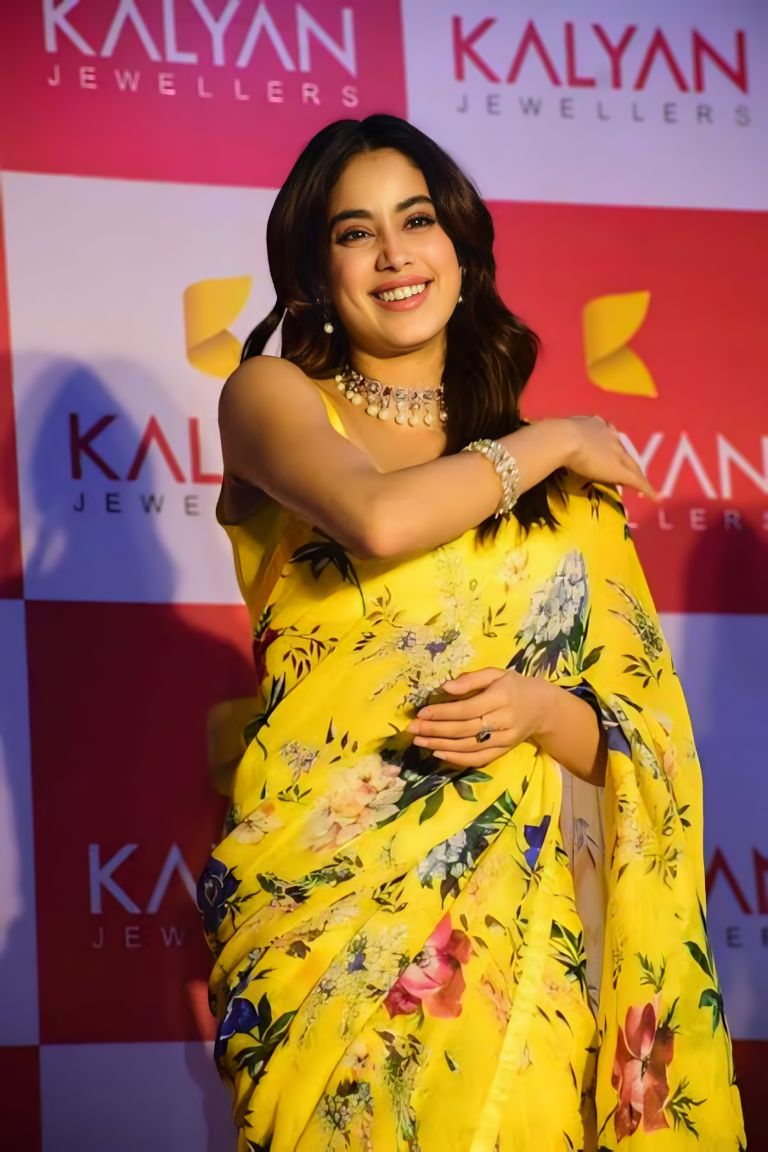 Elegant Yellow Floral Print Georgette Ready to Wear Saree