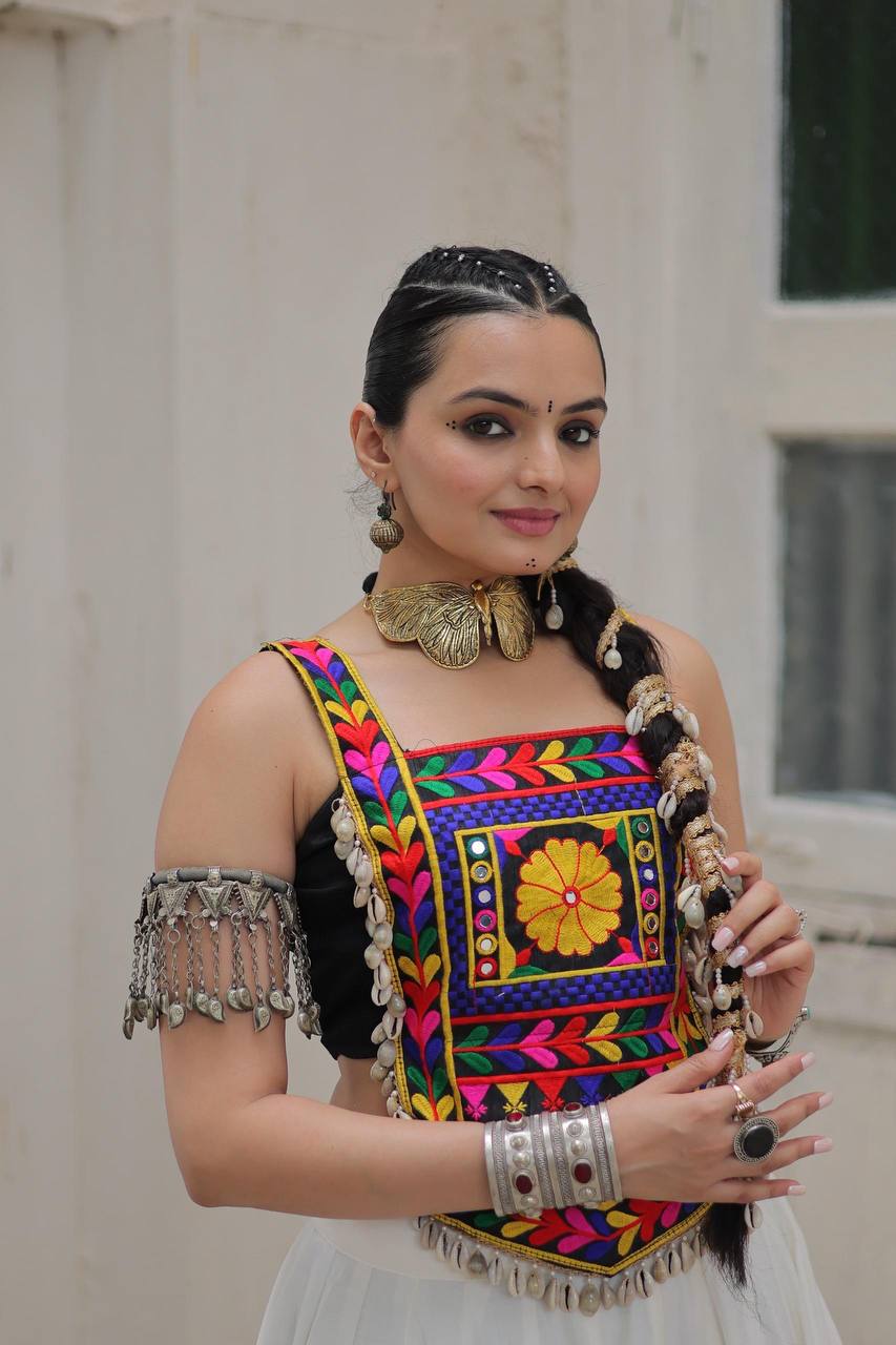Navratri Embroidered Kutchi Gamthi Choli Blouse for Women