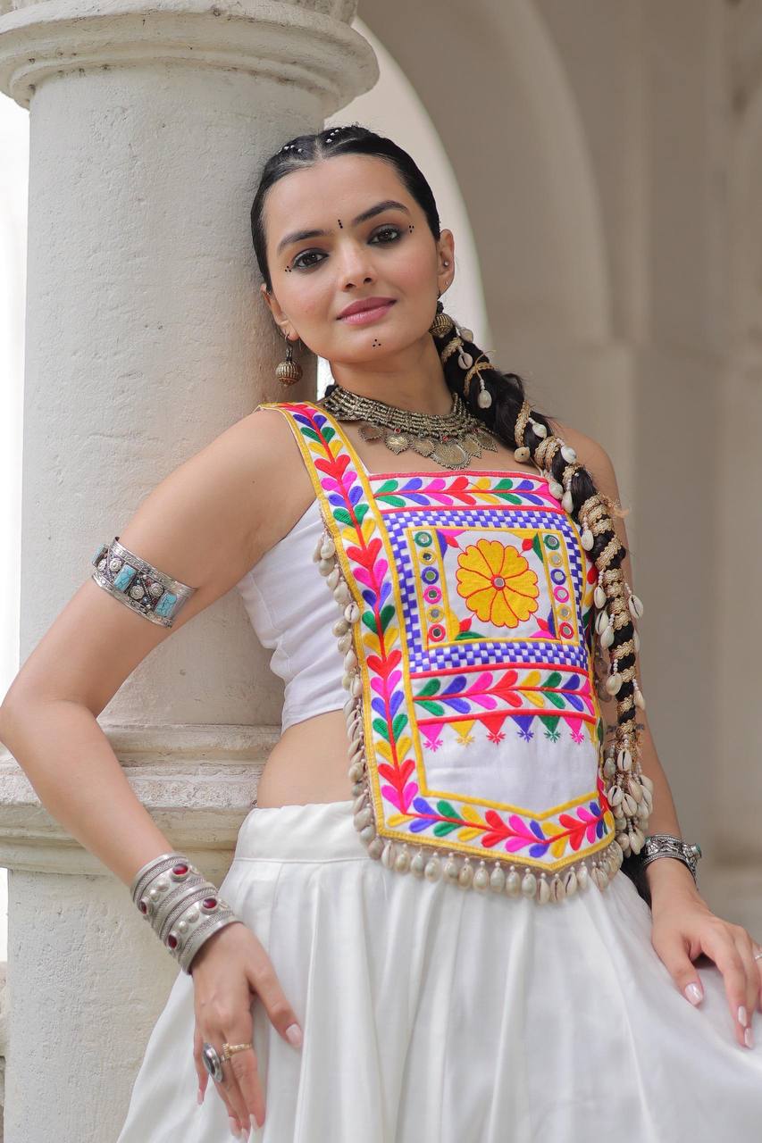Navratri Embroidered Kutchi Gamthi Choli Blouse for Women