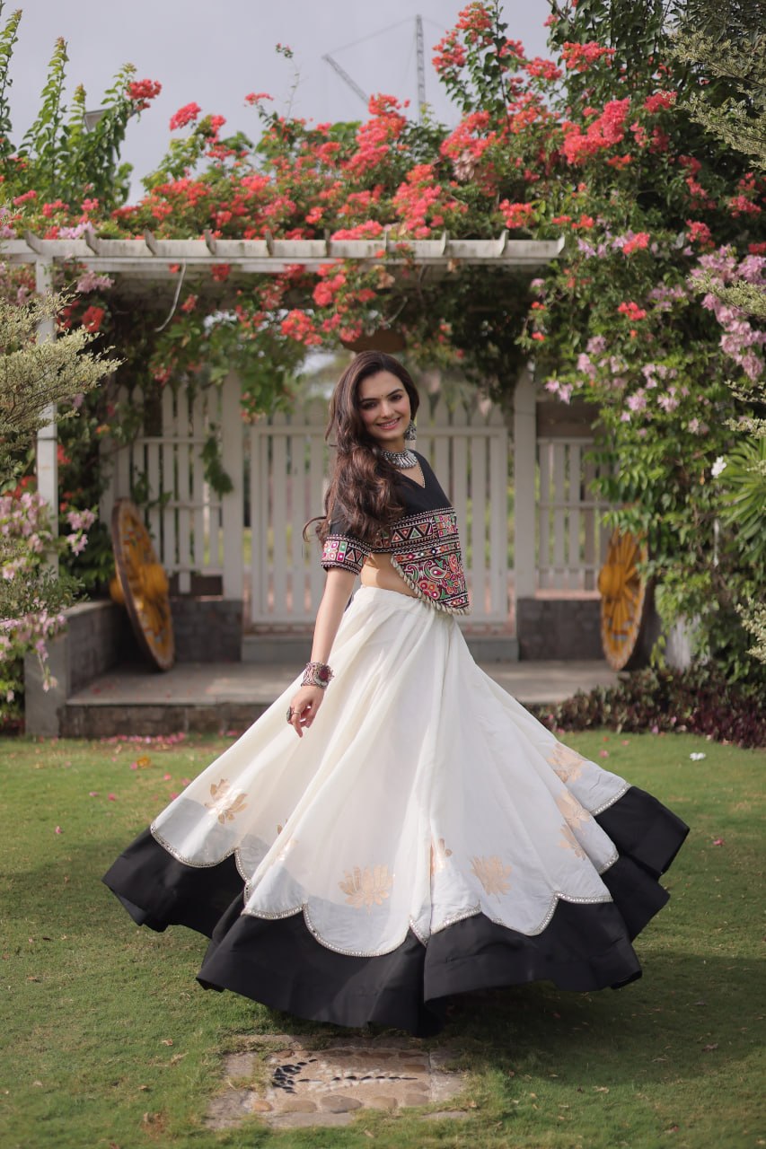 Navratri Special Gamthi Work Chaniya Choli for Garba