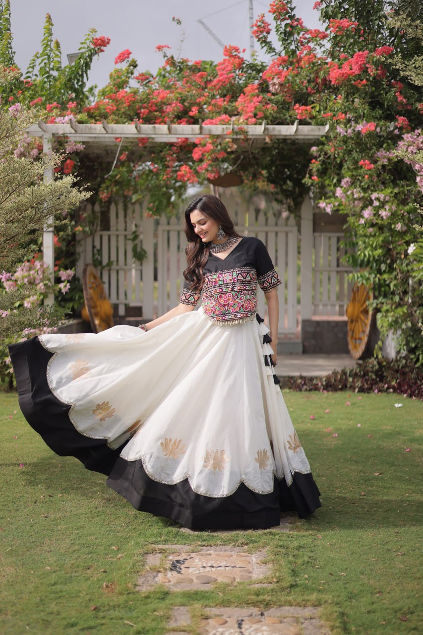 Navratri Special Gamthi Work Chaniya Choli for Garba