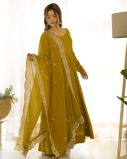 Premium Roman Silk Salwar Suit Party Wear Anarkali