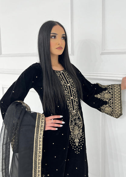 Dark Blue Velvet Pakistani Suit Party Wear Salwar Kameez