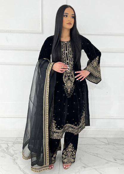 Dark Blue Velvet Pakistani Suit Party Wear Salwar Kameez