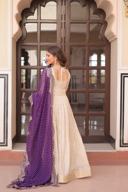 Cosmos Jequard Gown with Bandhani Embroidered Dupatta