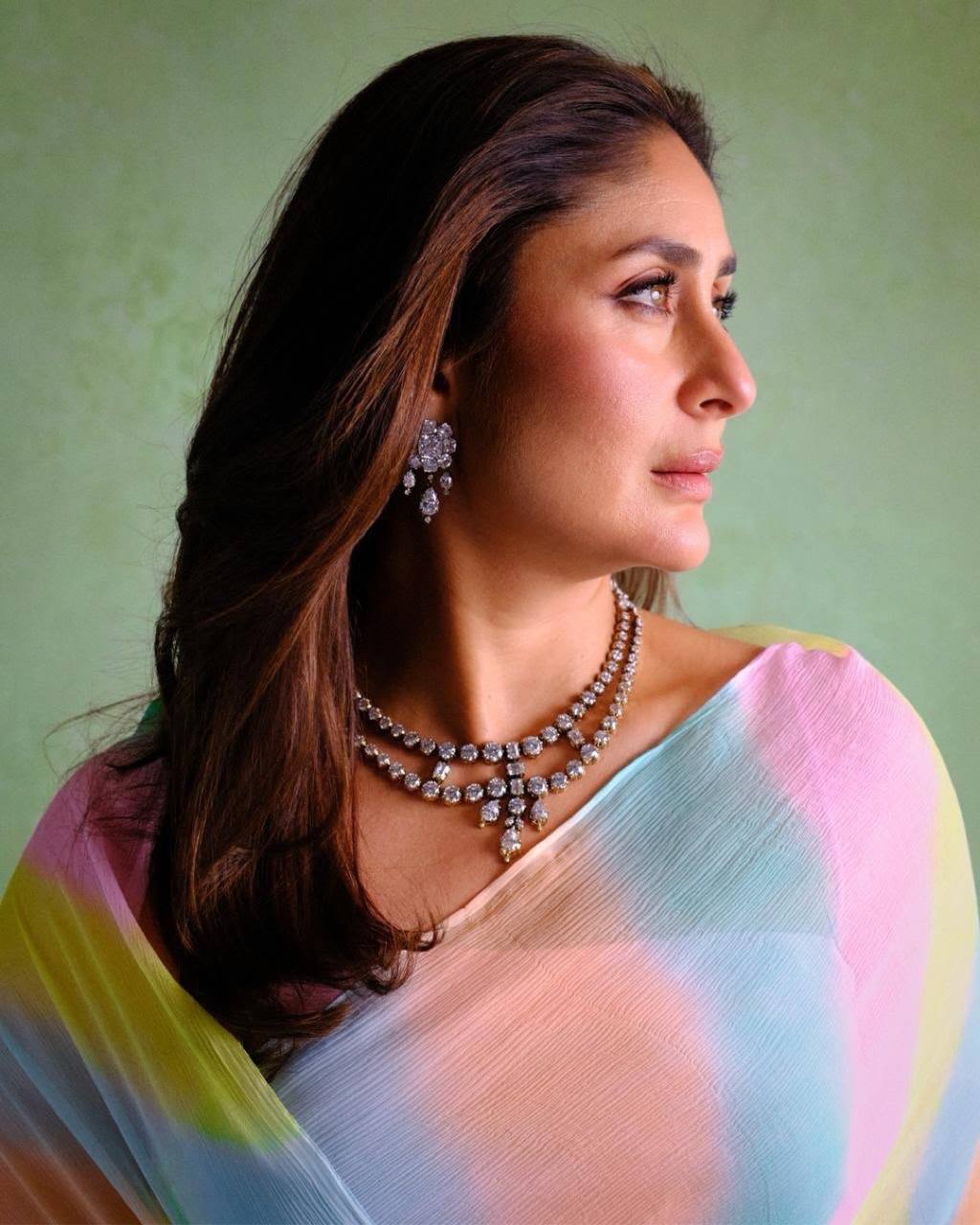 Digital Print Saree for Women in Silver Chiffon Fabric