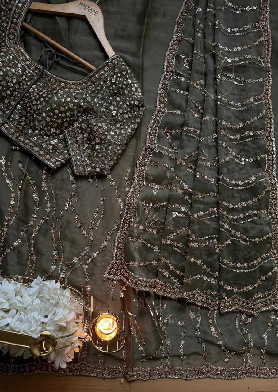 Designer Fendy Silk Saree with Beads Work and Blouse