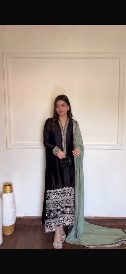 Black Glass Silk Kurta Set with Intricate Thread Work & Organza Dupatta