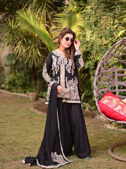 Black Pakistani Suit Party Wear Cross Stitch Georgette Salwar Kameez