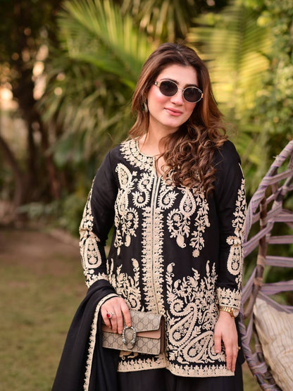 Black Pakistani Suit Party Wear Cross Stitch Georgette Salwar Kameez